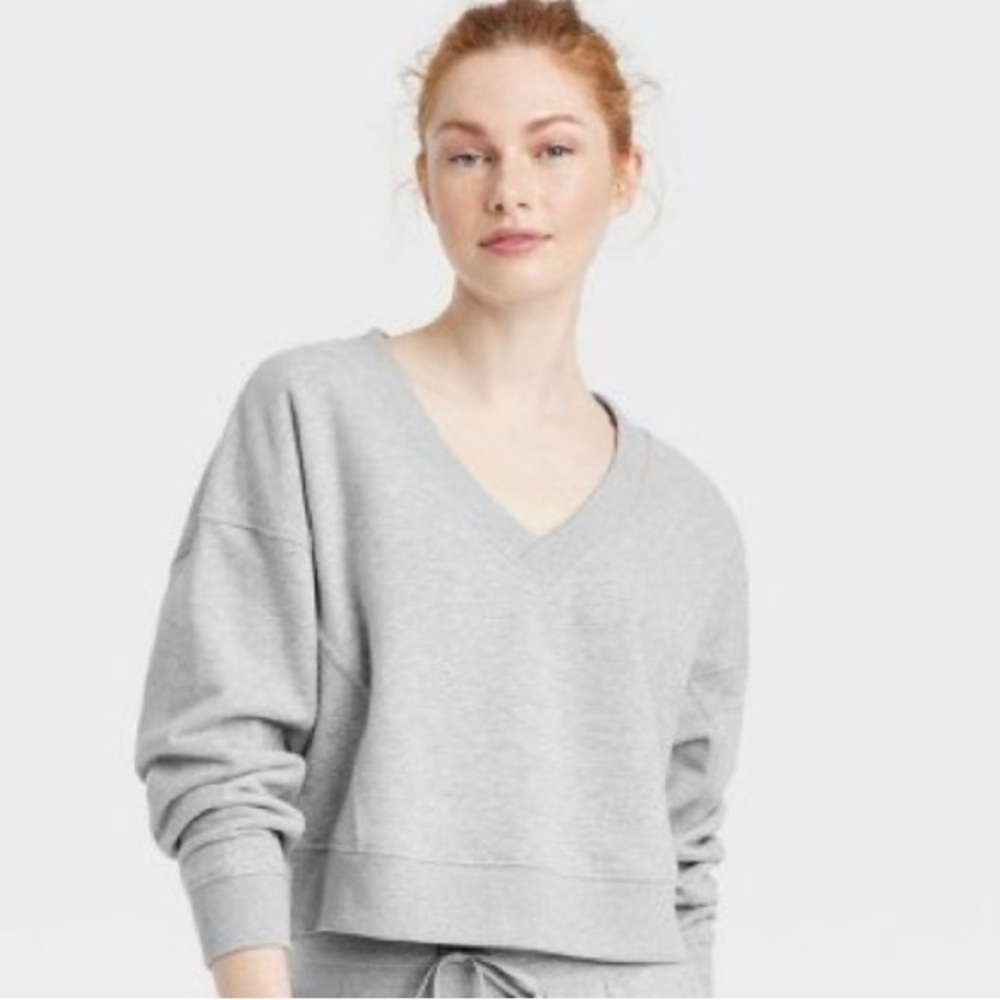 JoyLab Women’s French Terry Gray Sweatshirt Relaxed Fit V-Neck Size L - NWT